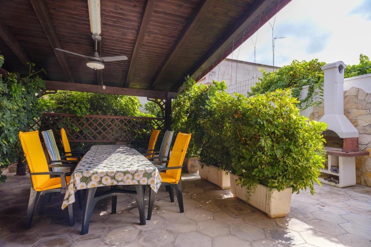 Villa Rita A 200M Dal Mare I Bacini Exterior foto